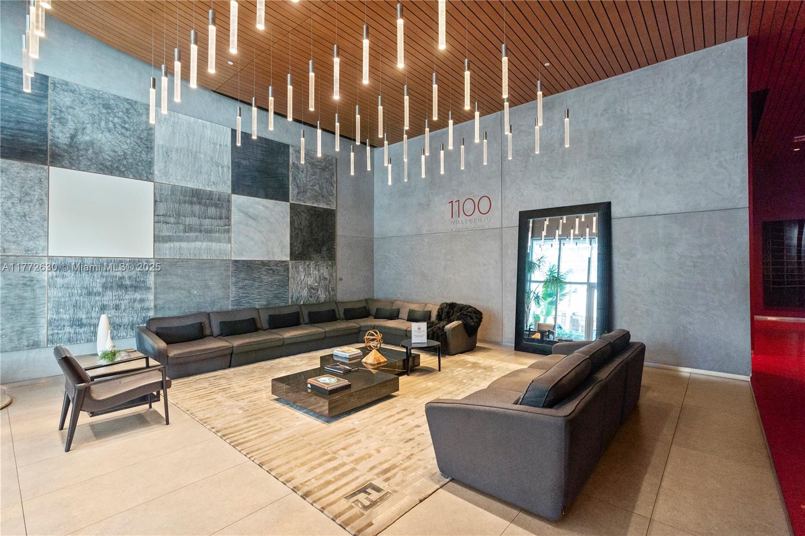 1100 MILLECENTO RESIDENCE - Residential