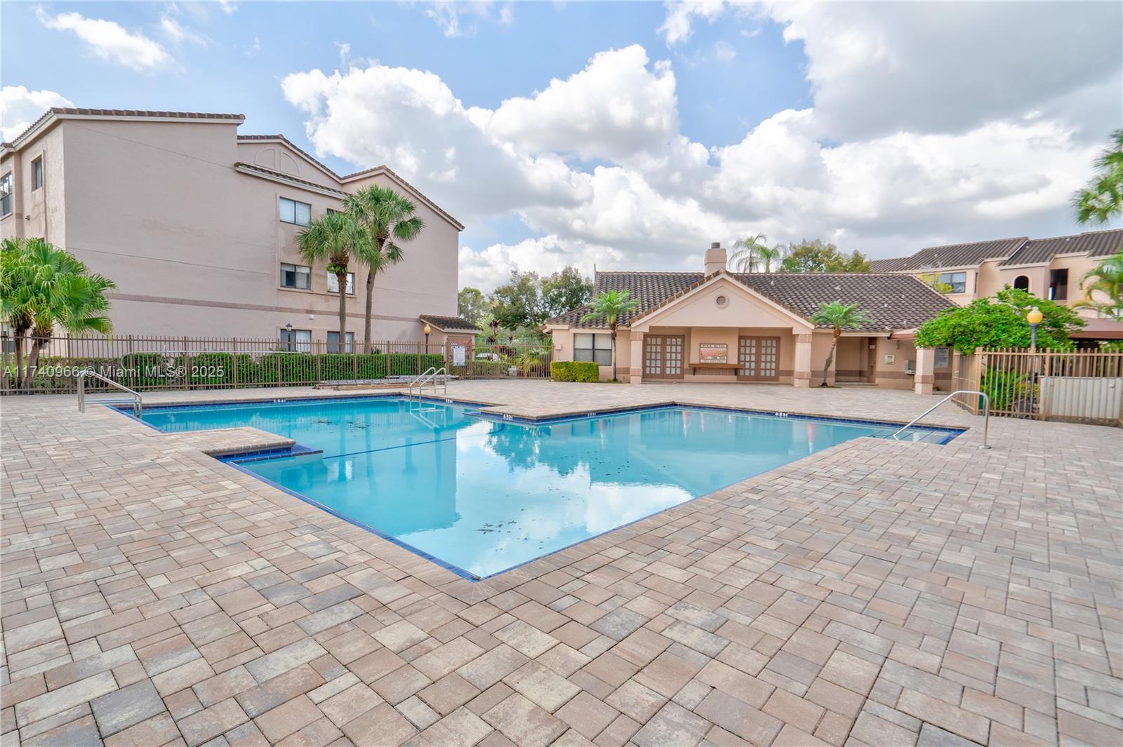 SUNDANCE AT DAVIE CONDO - Residential