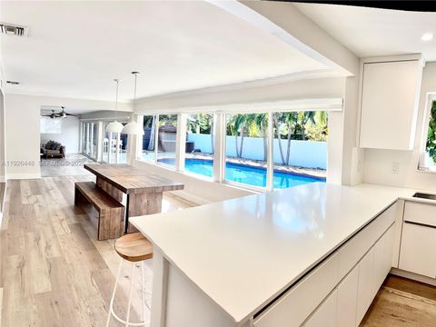 19340 NE 18th Ct Miami FL 33179