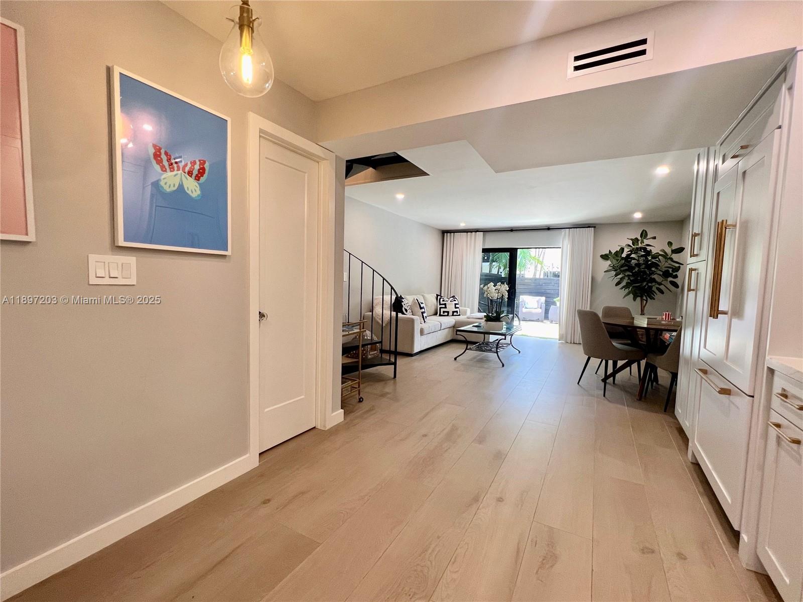 GROVE PARADISE CONDO - Residential Lease