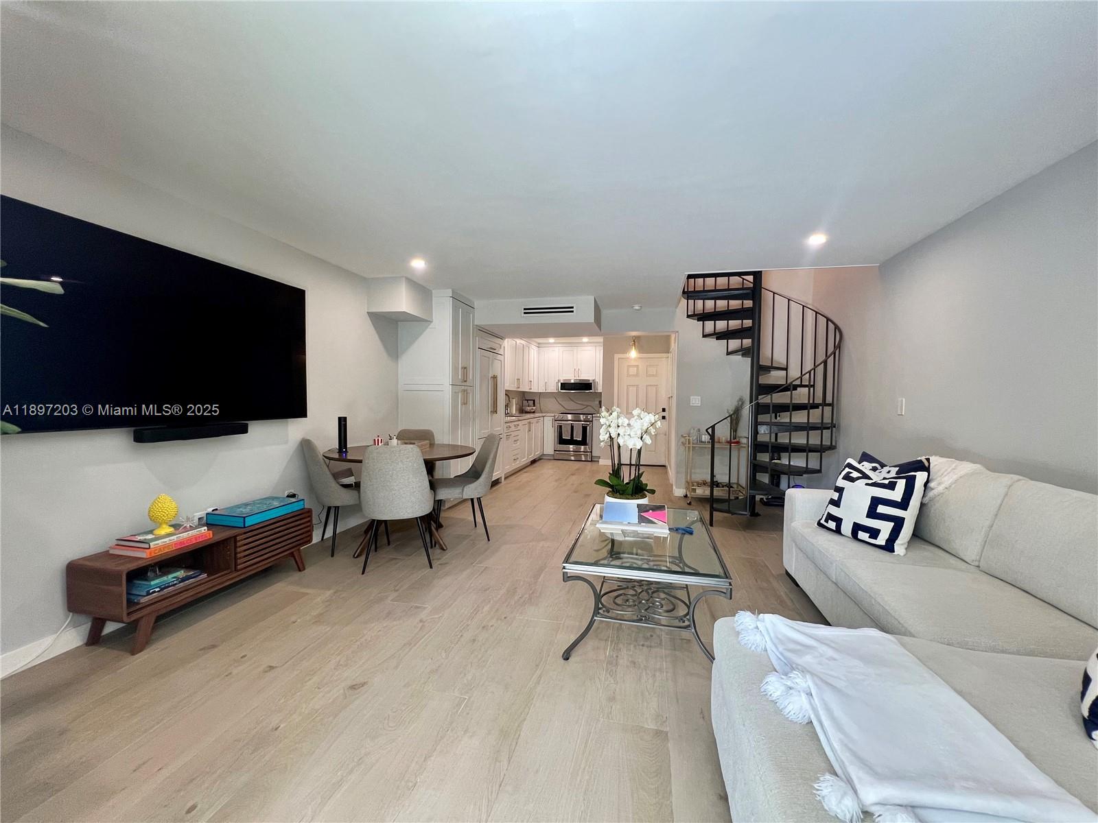 GROVE PARADISE CONDO - Residential Lease