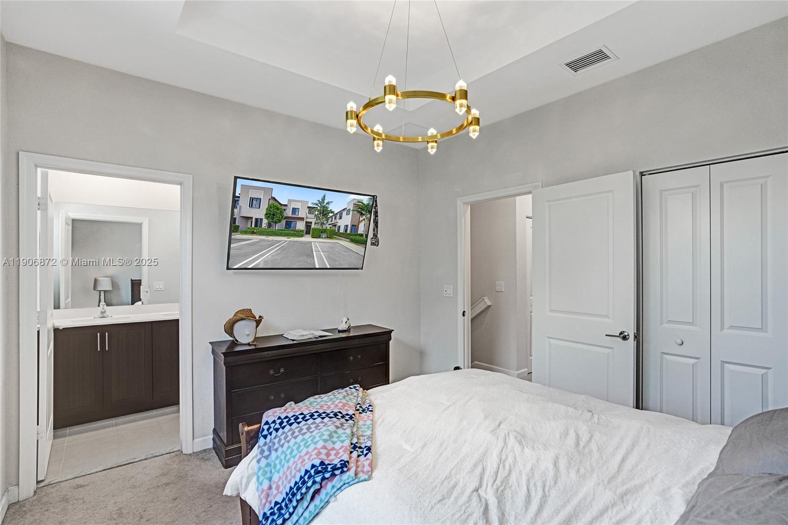 VIA VENTURA NEIGHBORHOOD - Residential