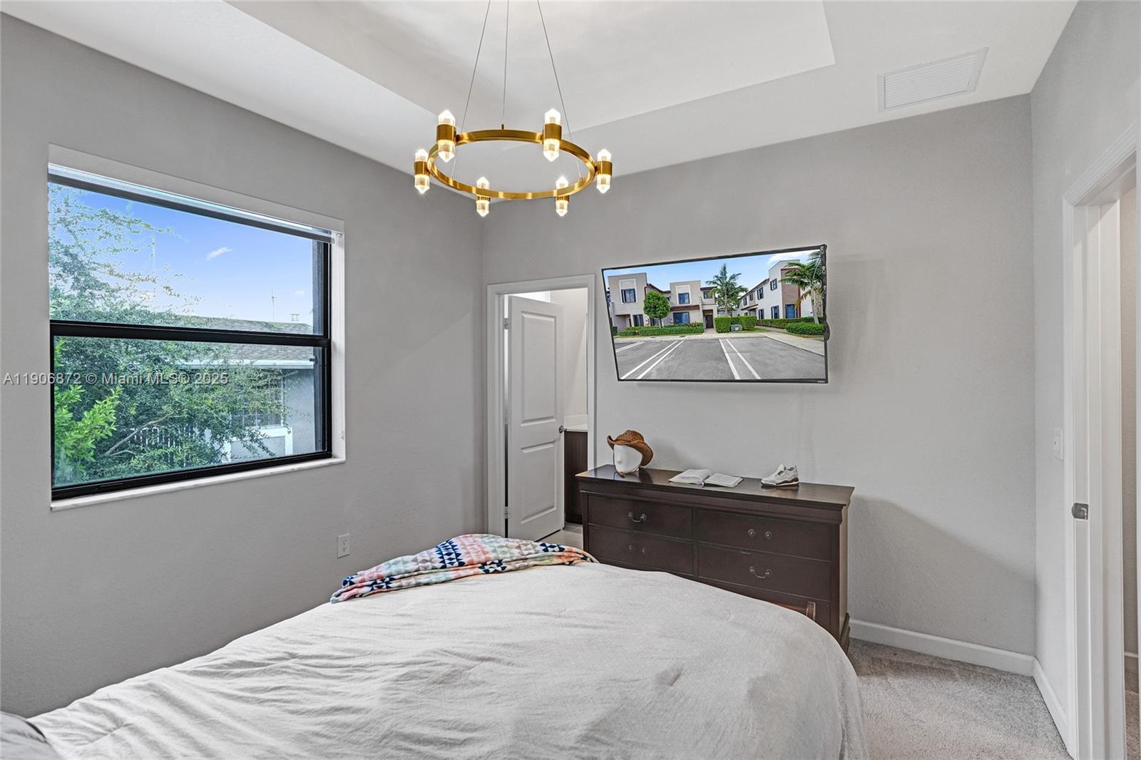 VIA VENTURA NEIGHBORHOOD - Residential