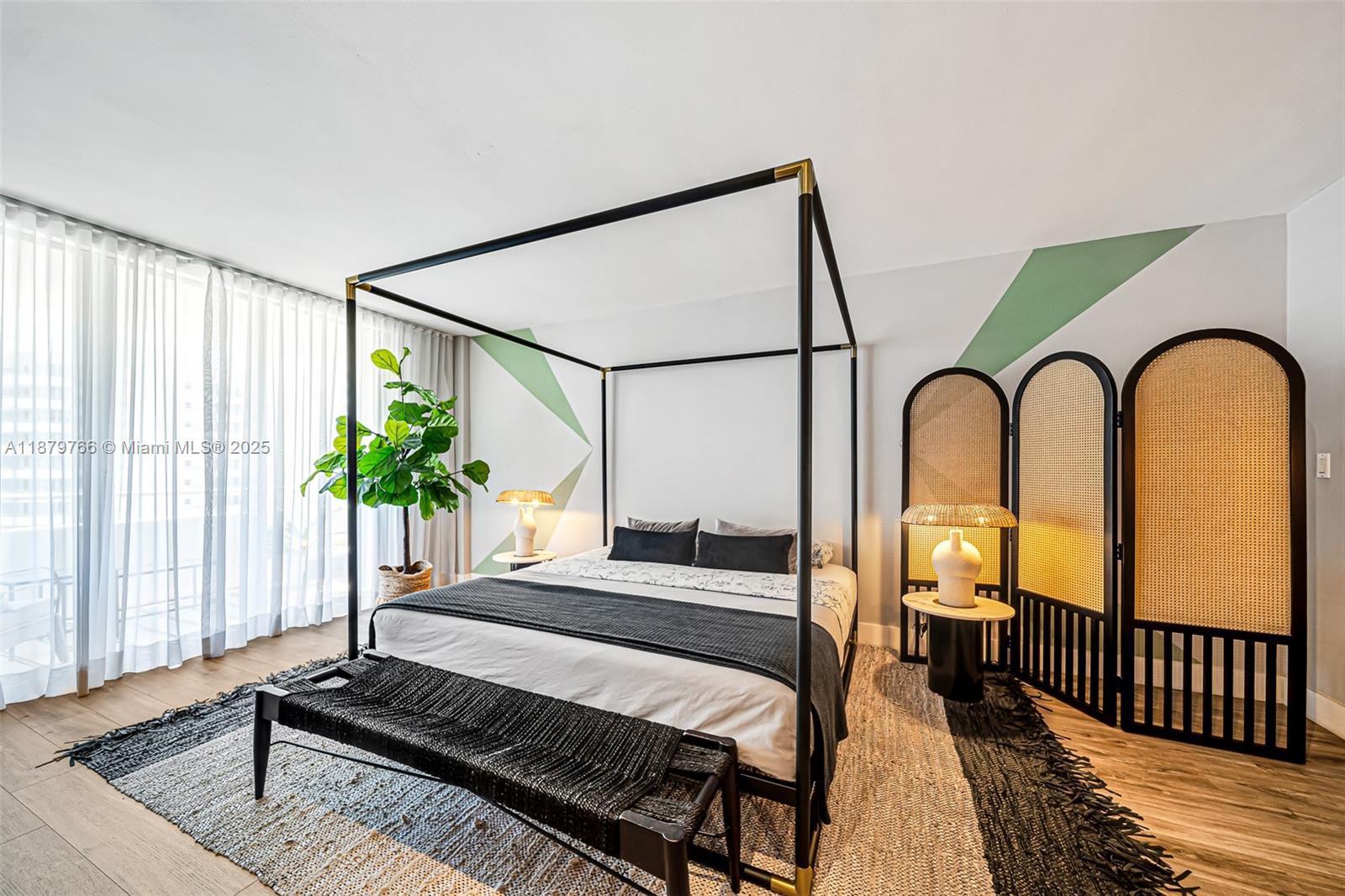 5600 CONDO - Residential