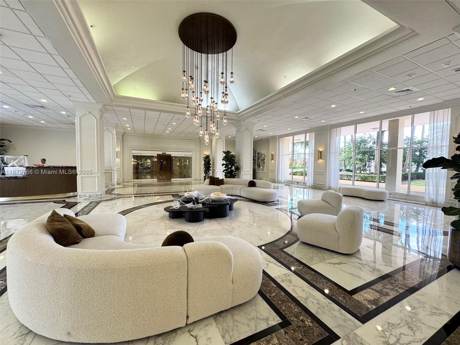 5600 CONDO - Residential