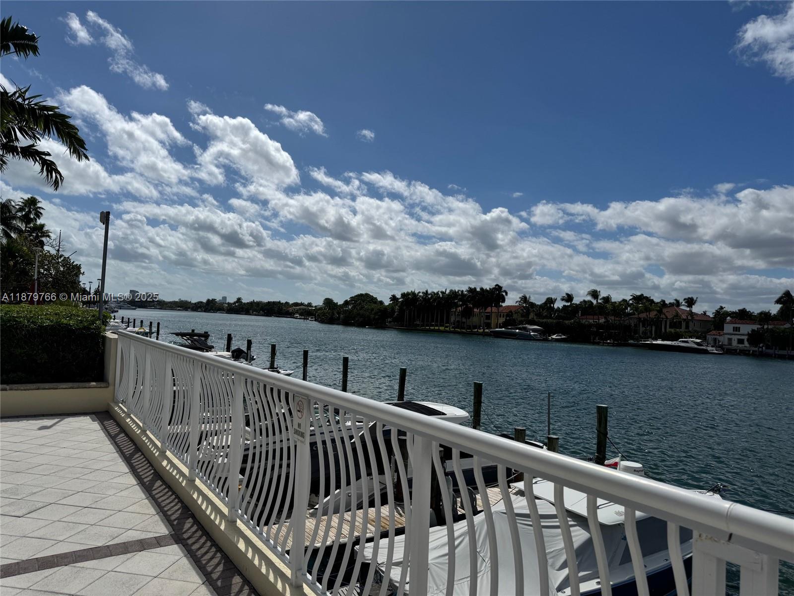 5600 CONDO - Residential