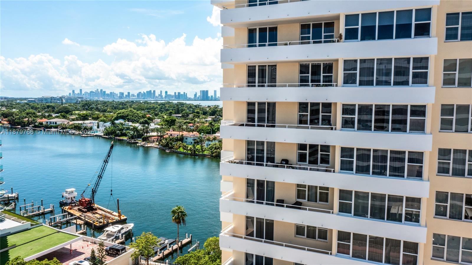 5600 CONDO - Residential