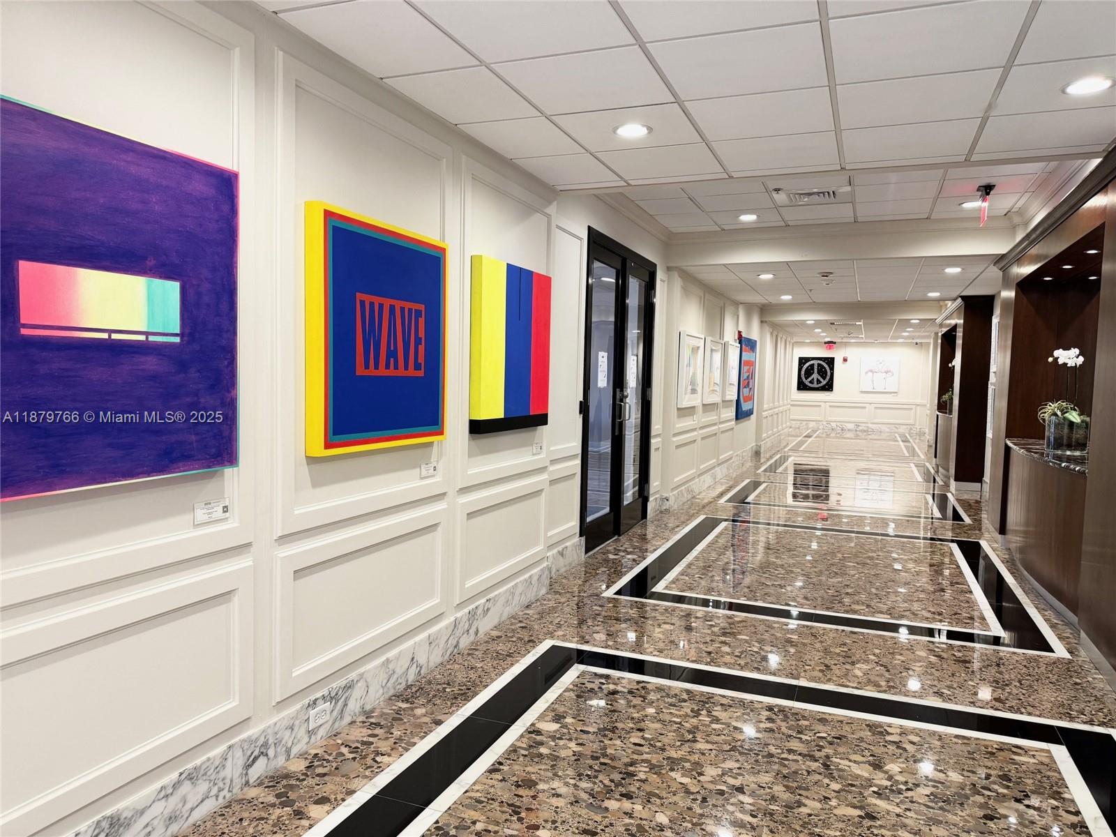 5600 CONDO - Residential