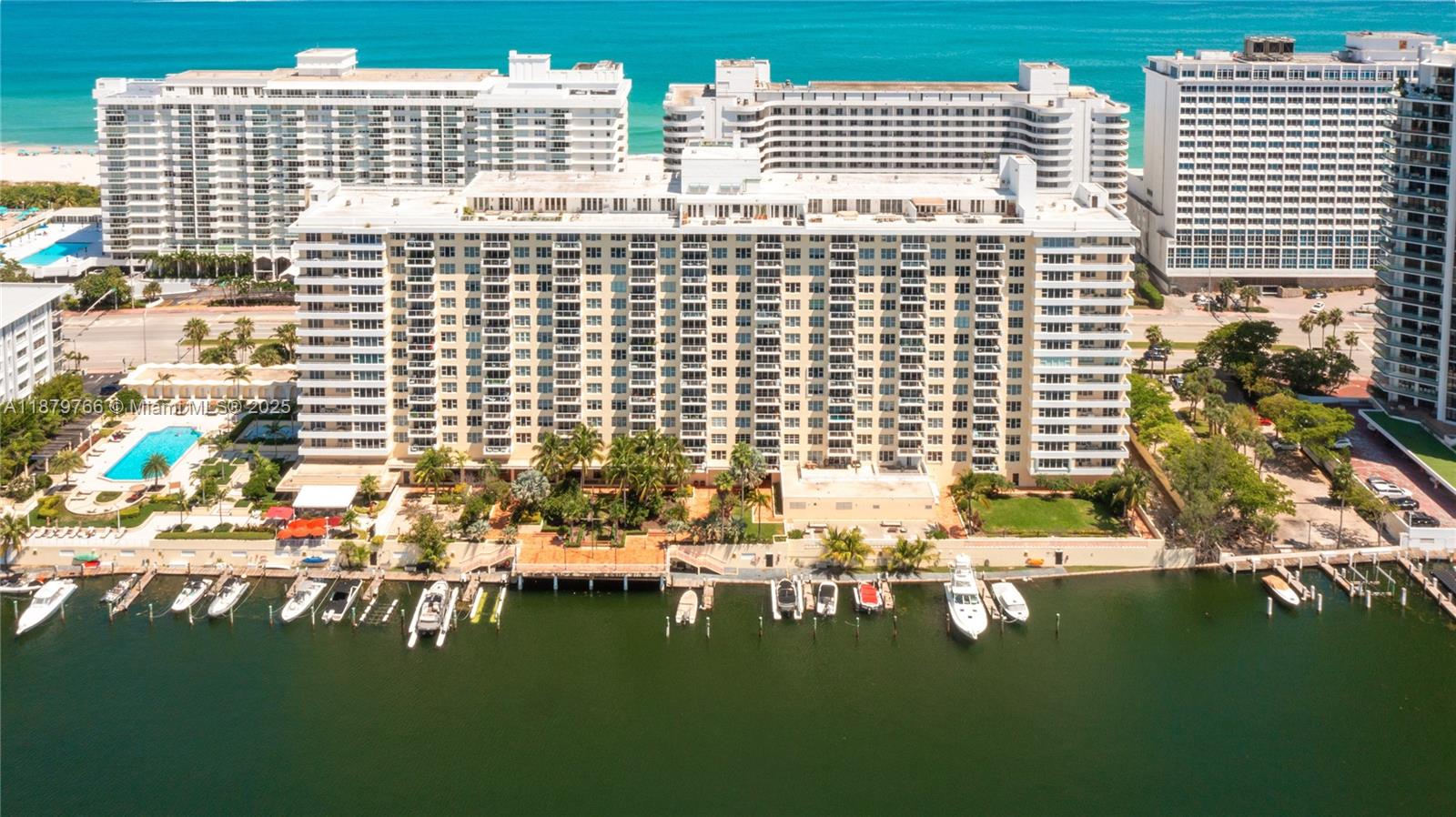 5600 CONDO - Residential