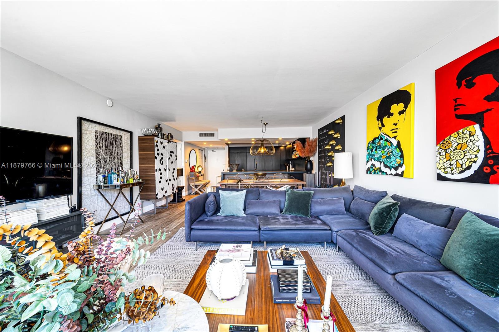 5600 CONDO - Residential