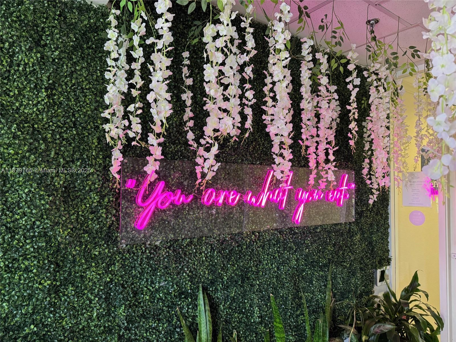 5600 CONDO - Residential