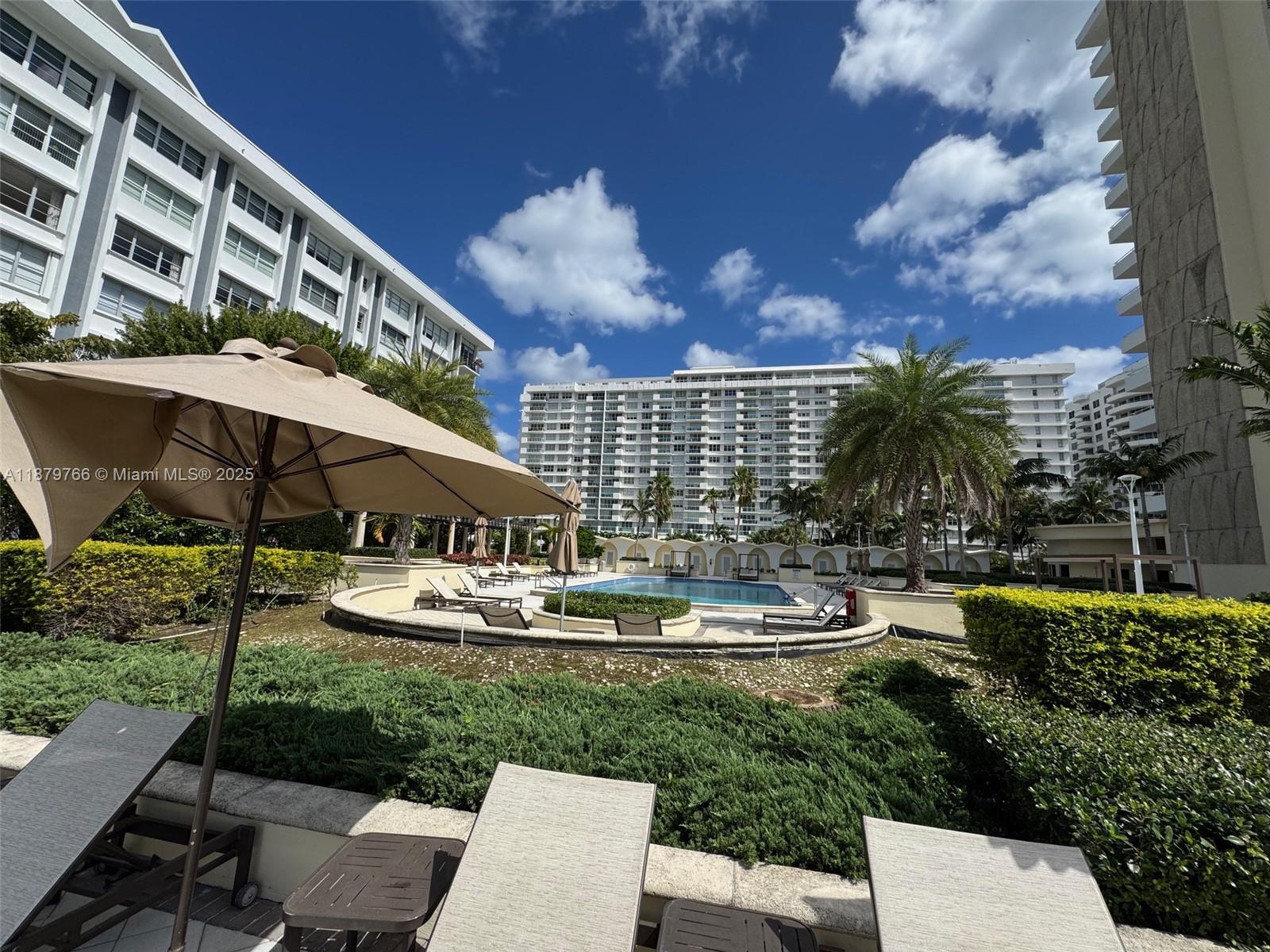 5600 CONDO - Residential