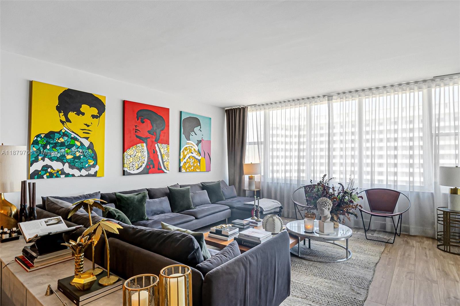 5600 CONDO - Residential