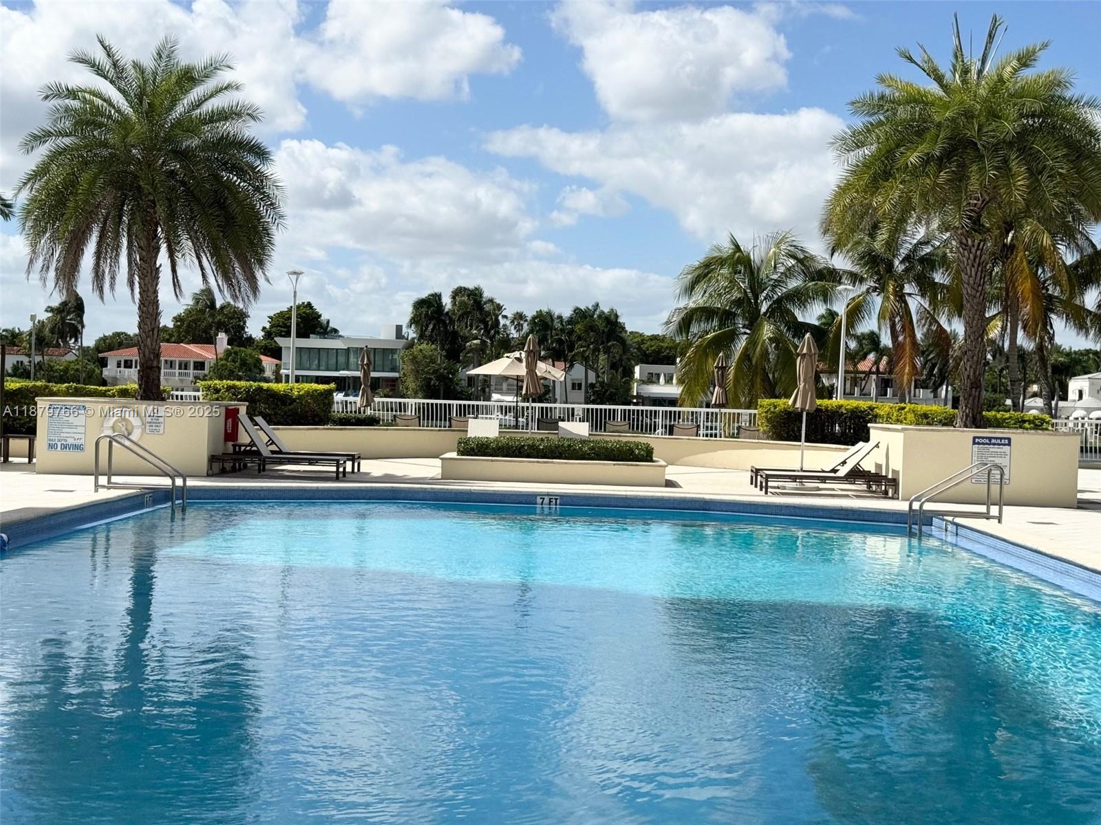 5600 CONDO - Residential