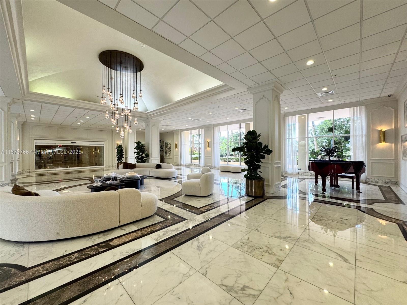 5600 CONDO - Residential