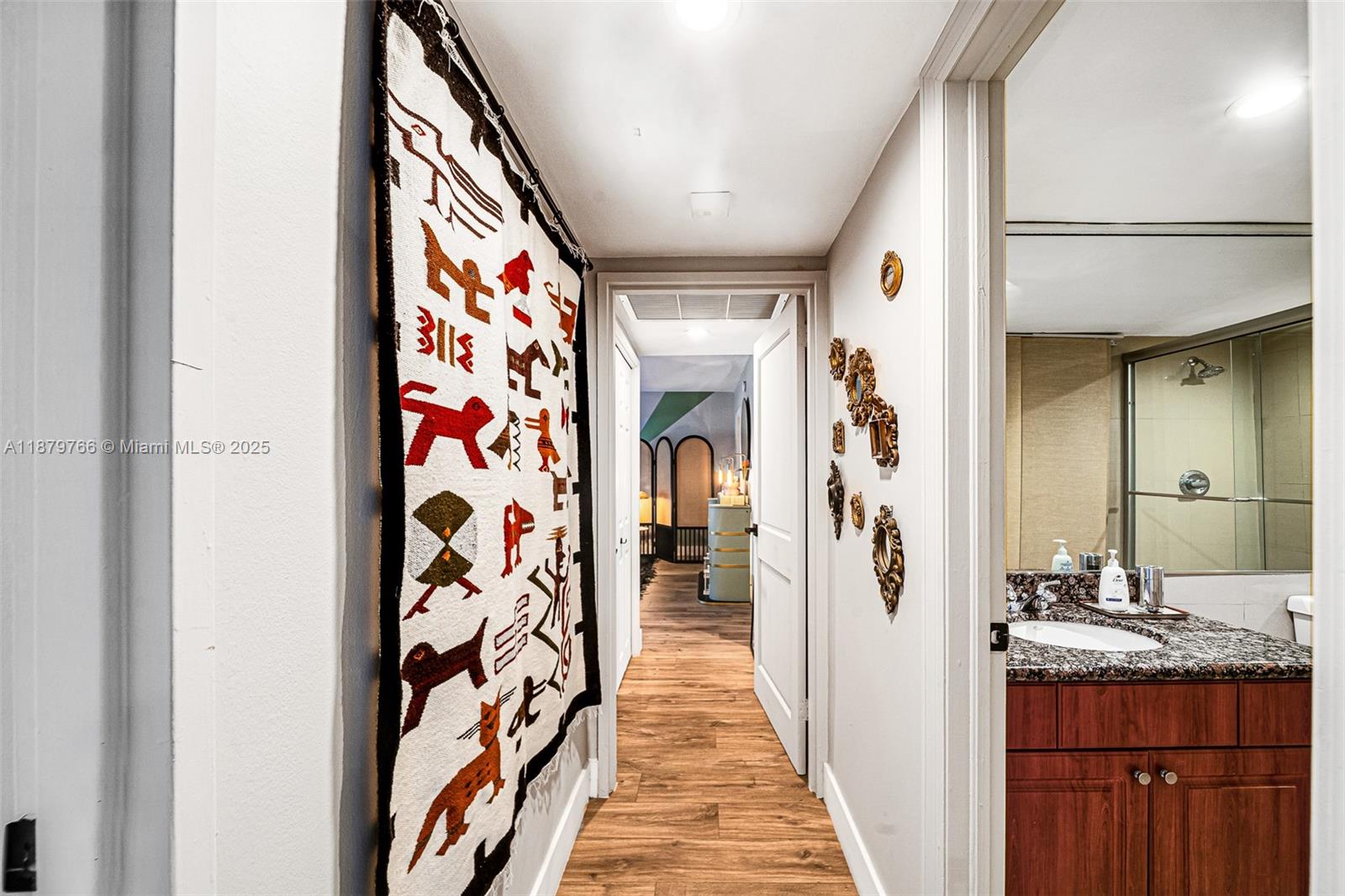 5600 CONDO - Residential