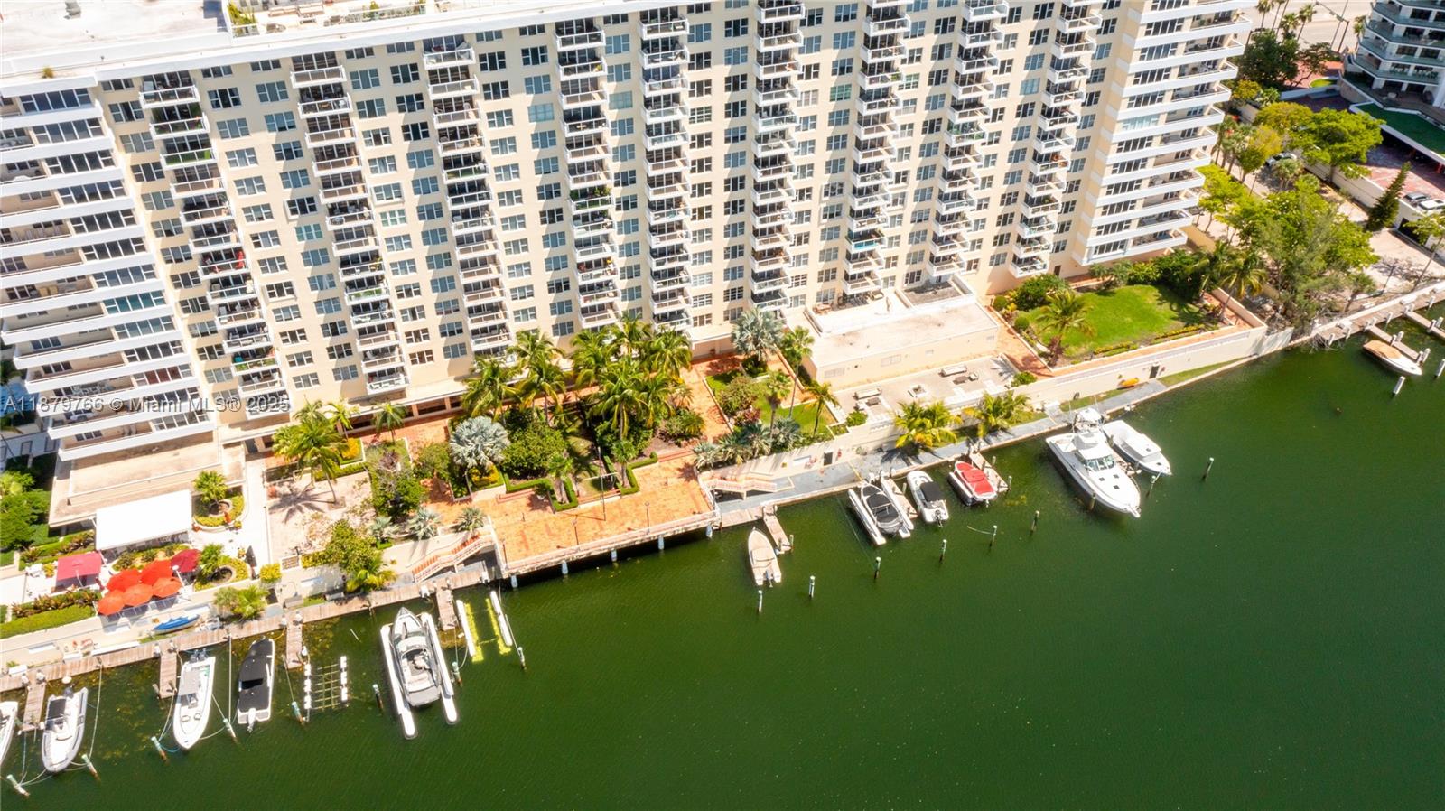 5600 CONDO - Residential