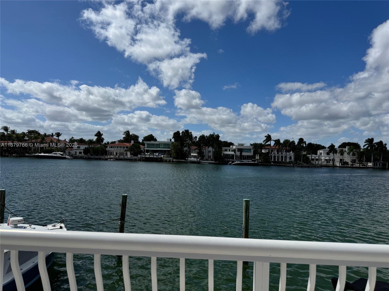 5600 CONDO - Residential