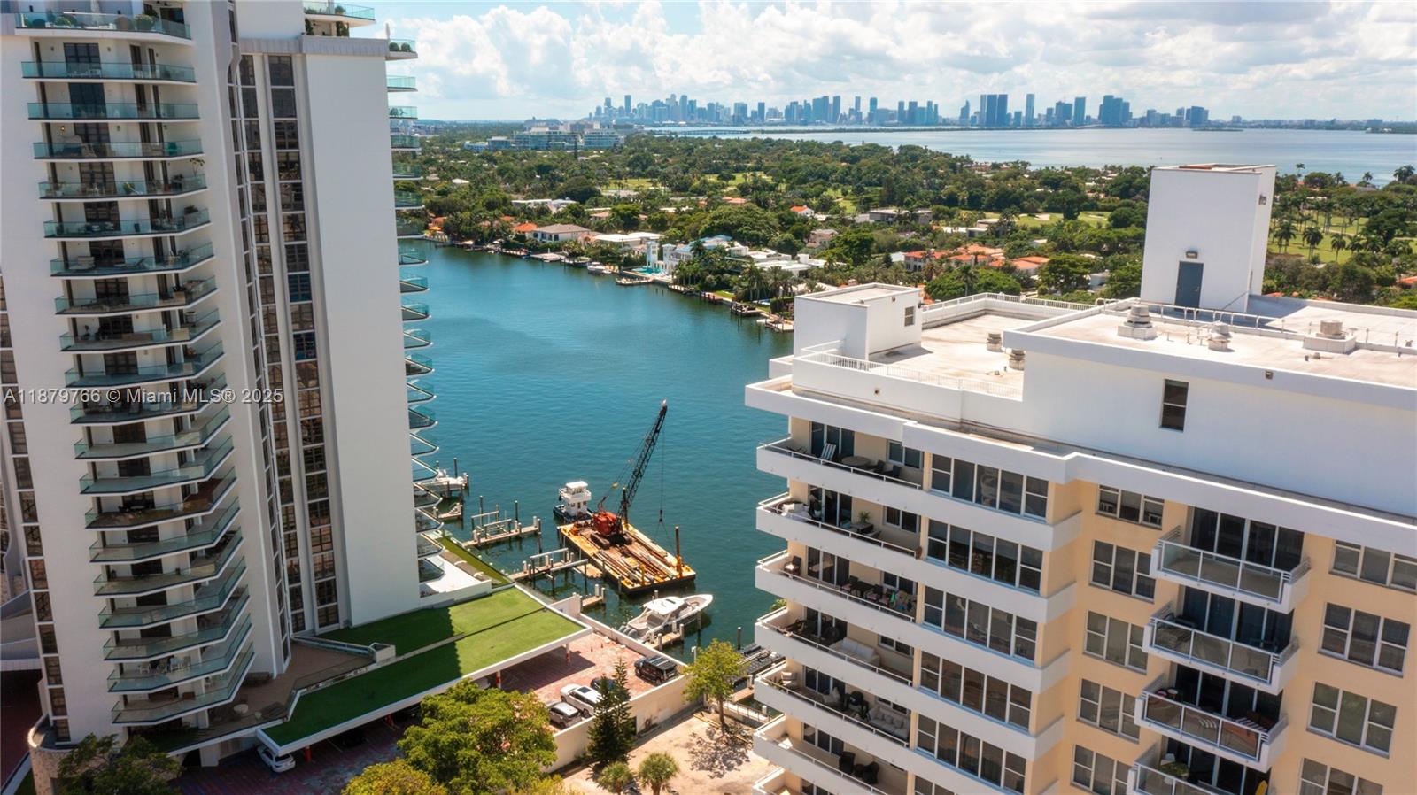 5600 CONDO - Residential