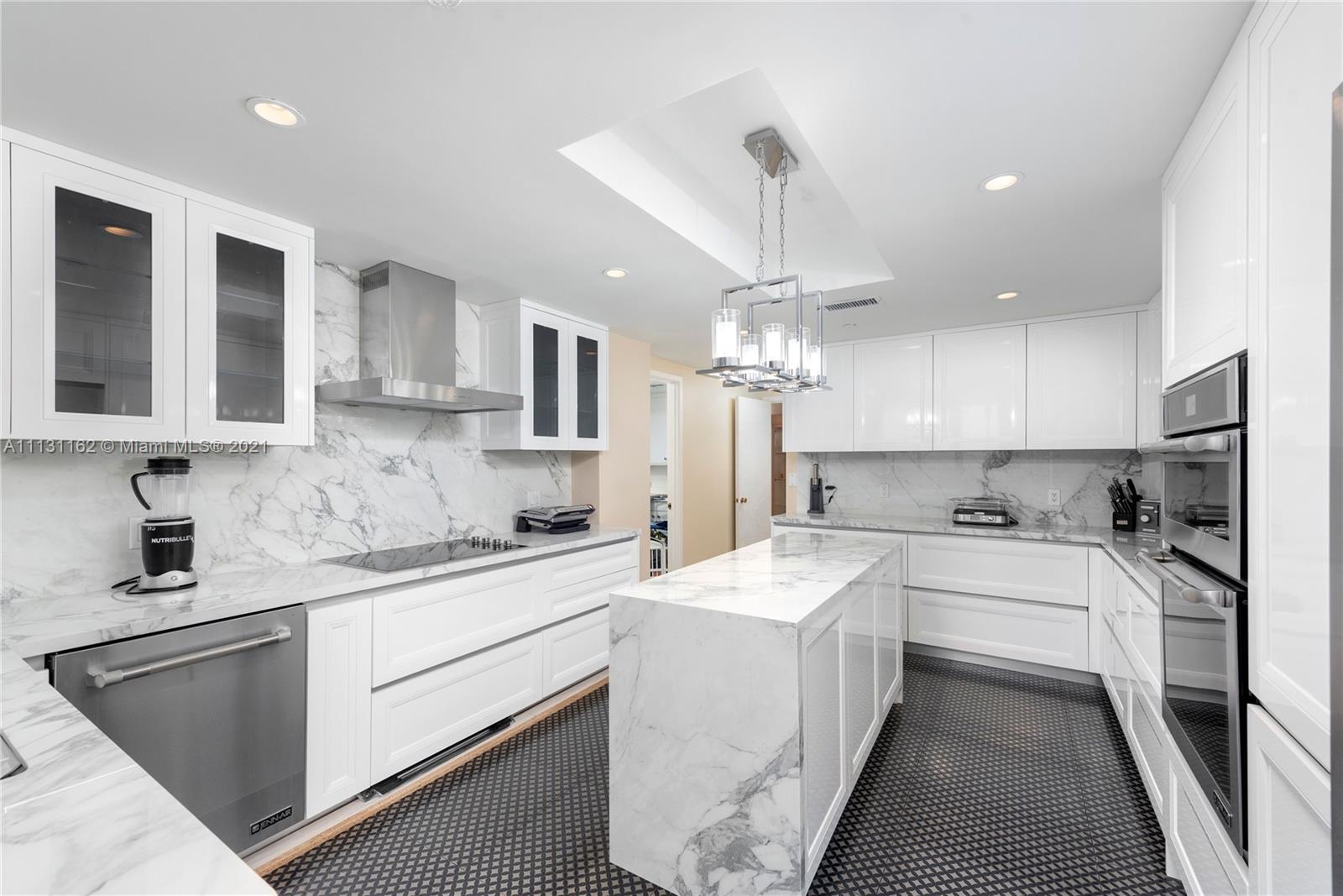 BAL HARBOUR TOWER CONDO - Residential