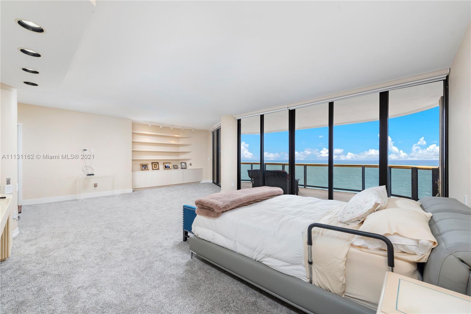 BAL HARBOUR TOWER CONDO - Residential