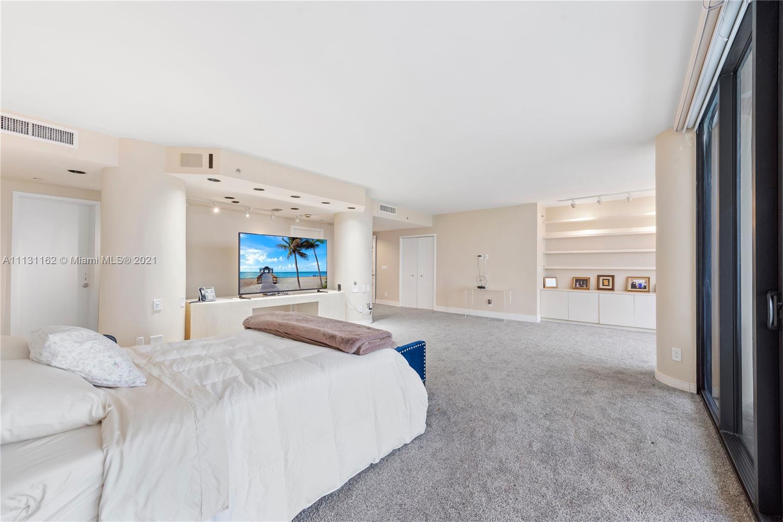 BAL HARBOUR TOWER CONDO - Residential