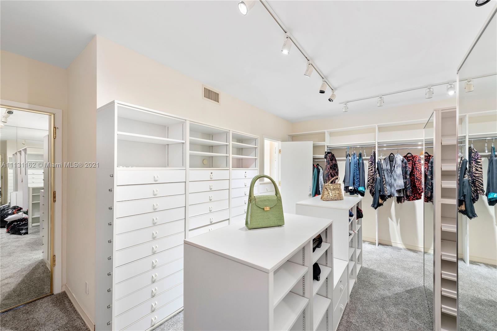 BAL HARBOUR TOWER CONDO - Residential