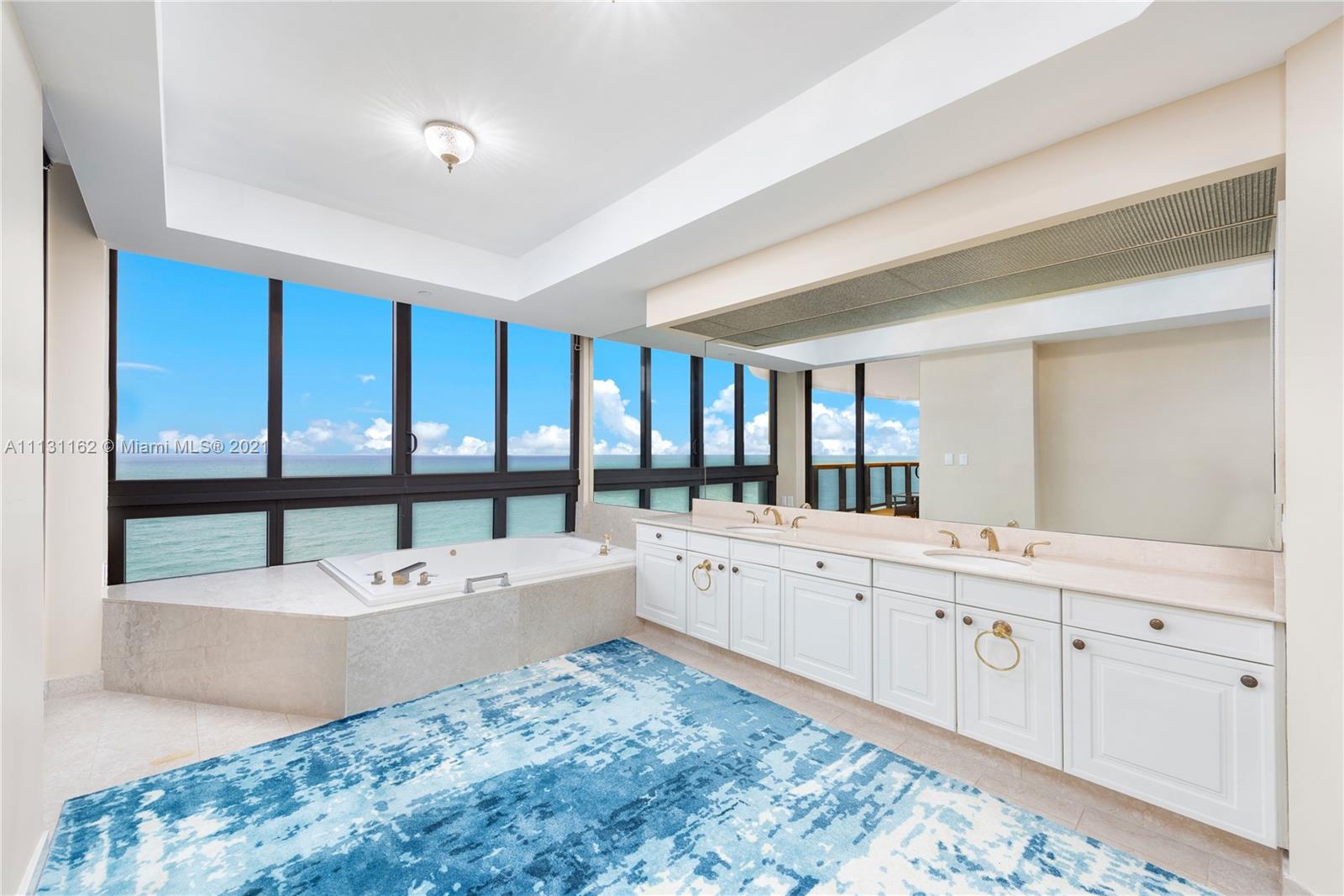 BAL HARBOUR TOWER CONDO - Residential