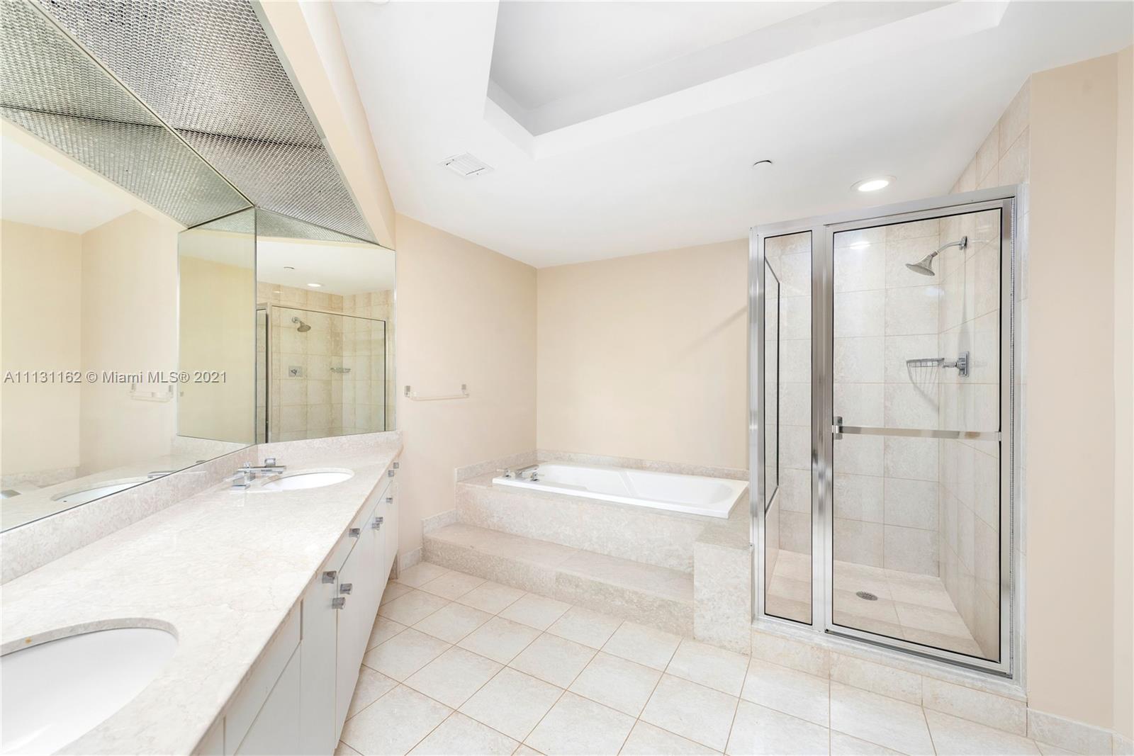 BAL HARBOUR TOWER CONDO - Residential