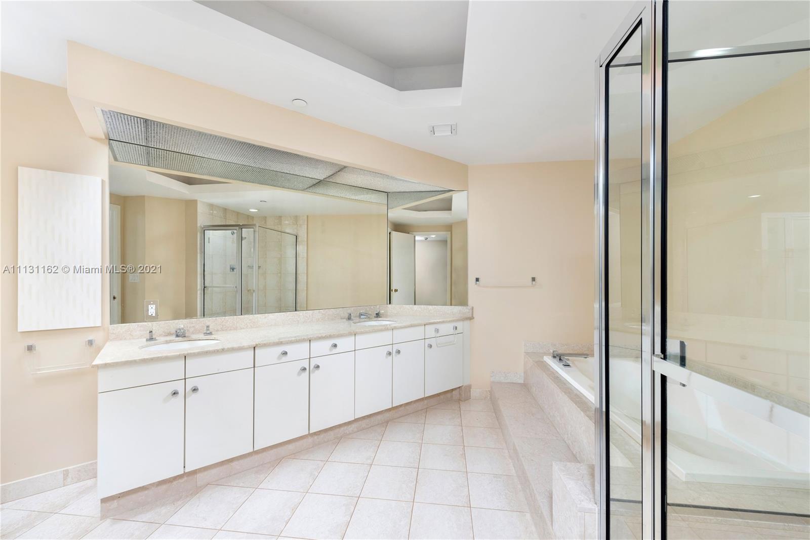 BAL HARBOUR TOWER CONDO - Residential