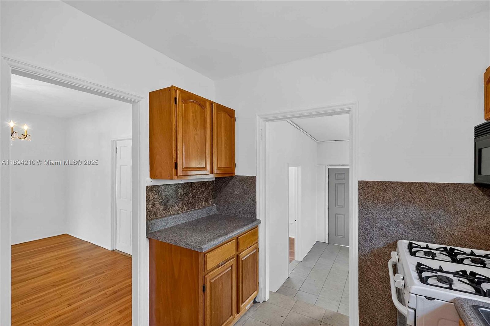 BAYSHORE A - Residential Income