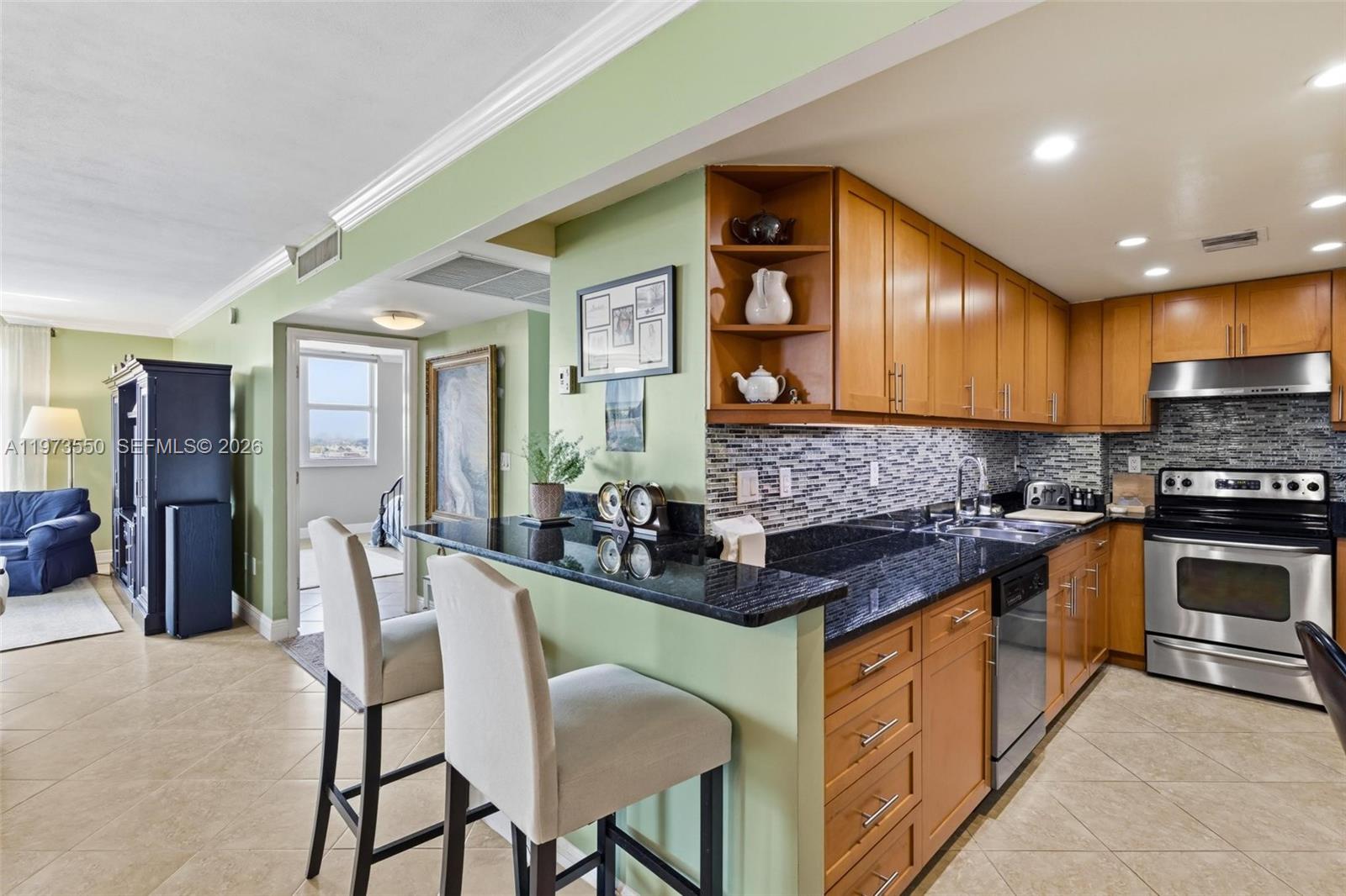 ISLAND POINTE CONDO - Residential