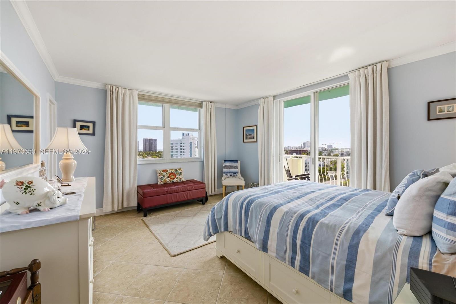 ISLAND POINTE CONDO - Residential