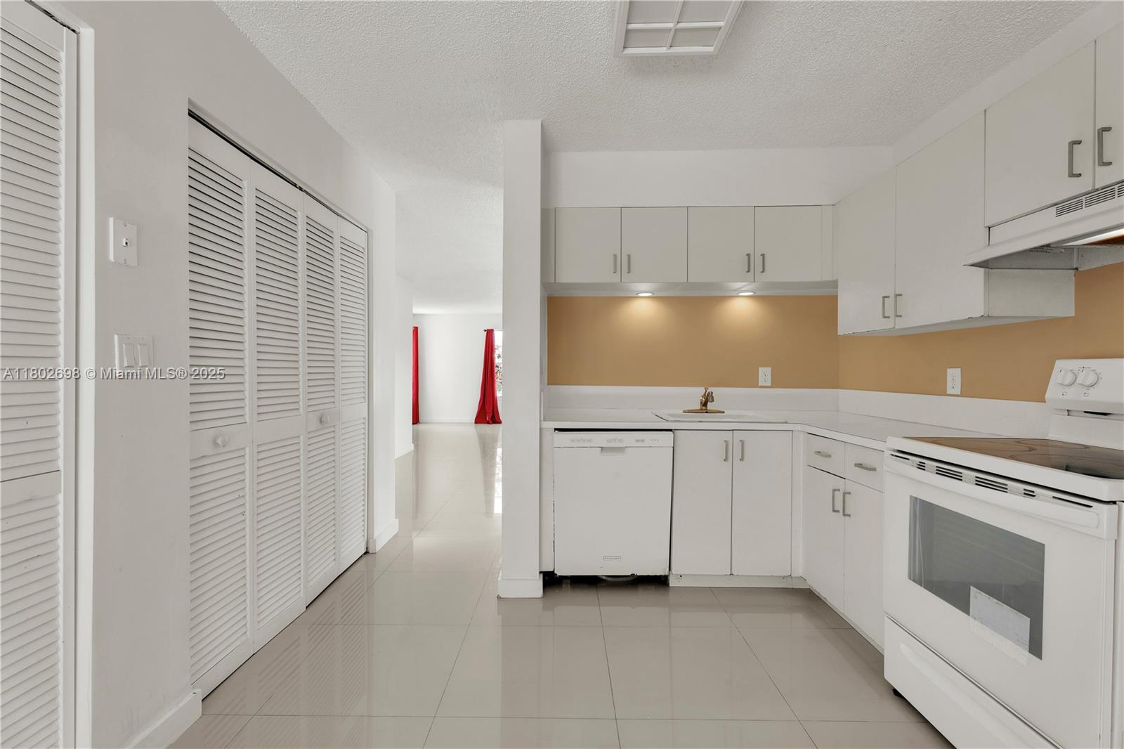 Property for Sale at 9826 Sw 222nd Ter, Cutler Bay, Miami-Dade County, Florida - Bedrooms: 3 
Bathrooms: 2  - $499,900