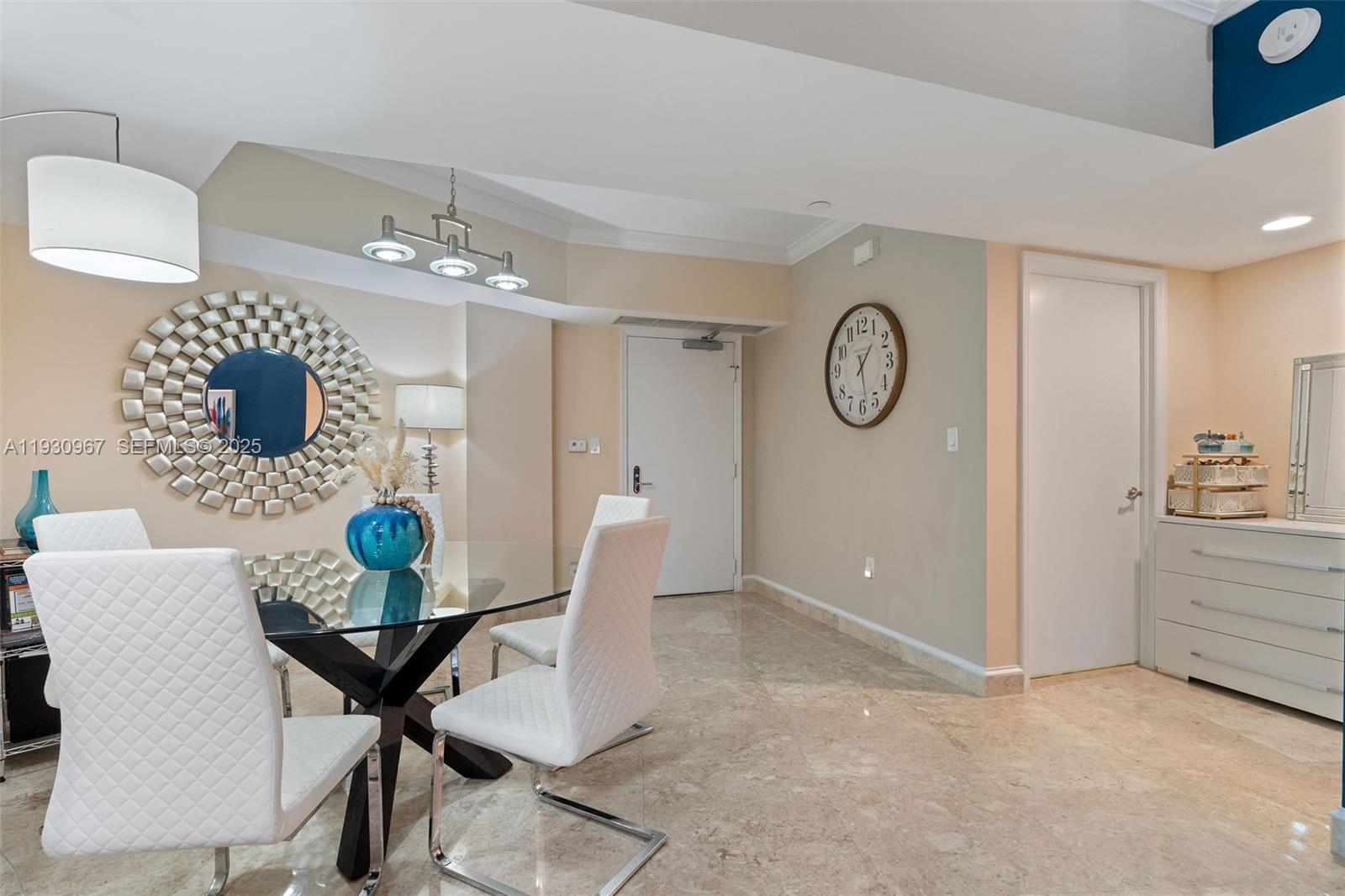 19900 E Country Club Dr 616