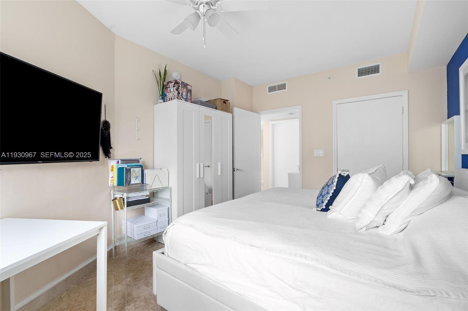 TURNBERRY VILLAGE SO TOWE - Residential