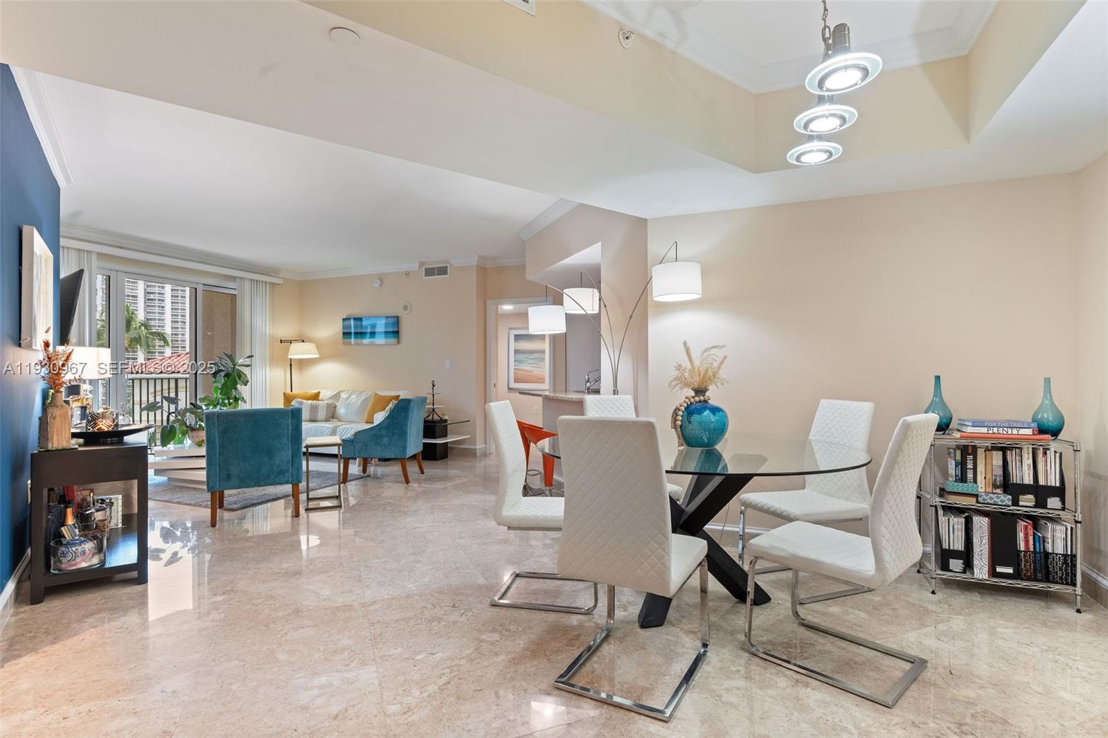 19900 E Country Club Dr 616