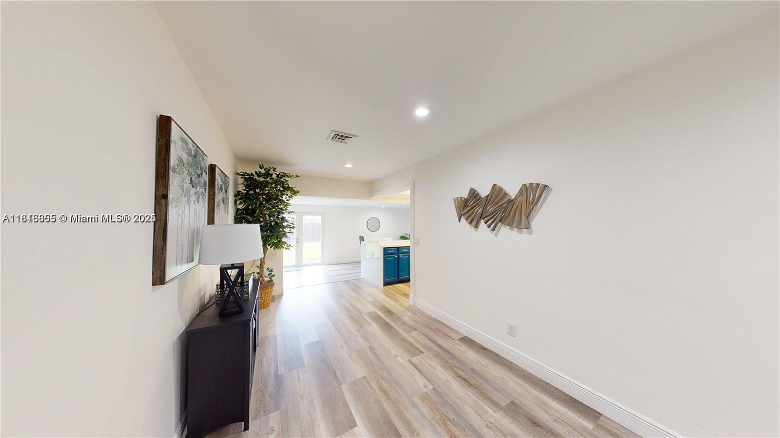 2116 NW 3rd Ave
