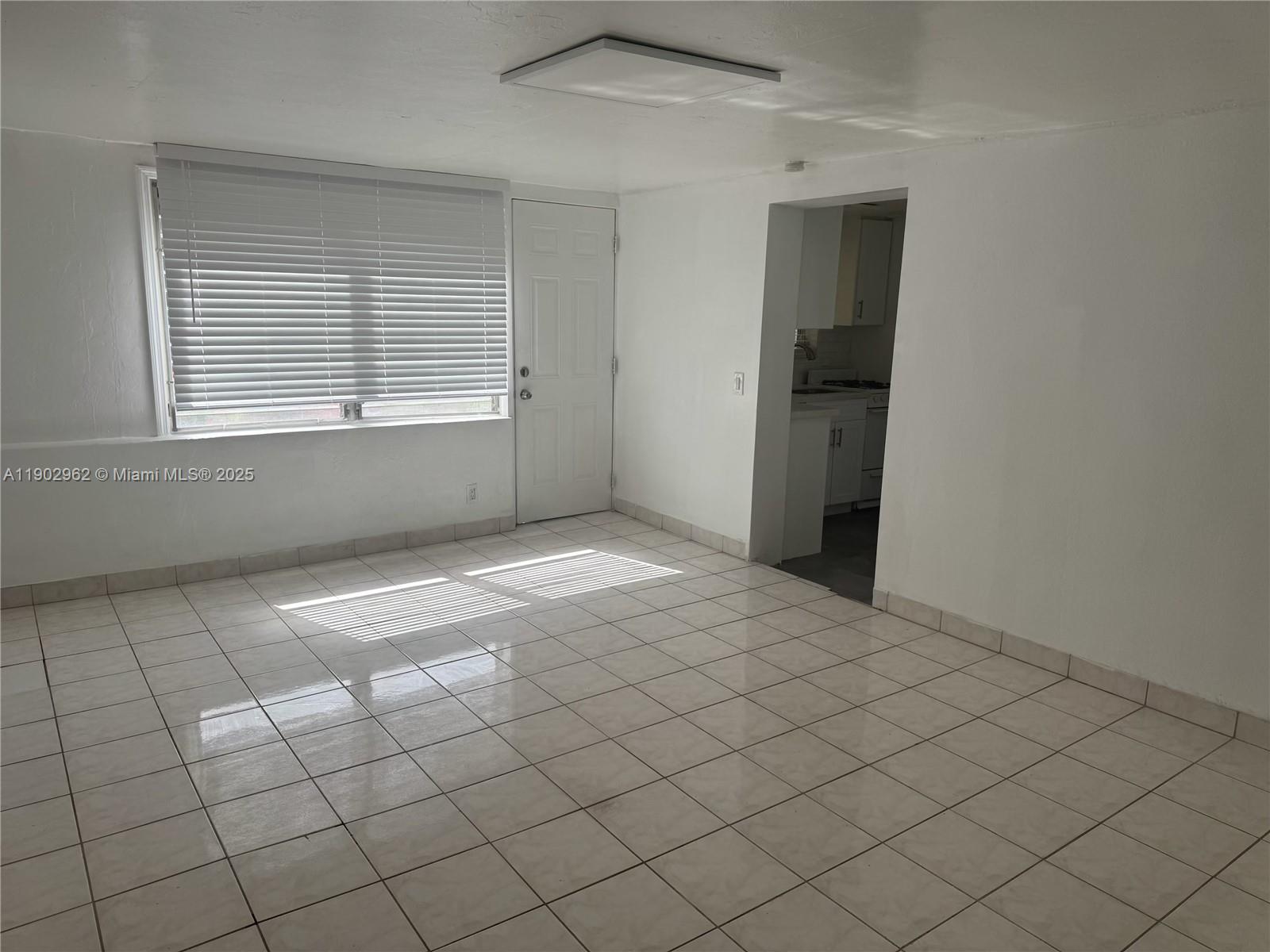 HOLLYWOOD SOUTH SIDE ADD - Residential Lease