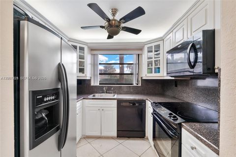 Tiny photo for 1101 Colony Point Cir #101, Pembroke Pines, FL 33026 (MLS # A12007721)