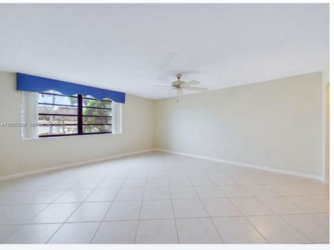 Tiny photo for 1101 Colony Point Cir #101, Pembroke Pines, FL 33026 (MLS # A12007721)