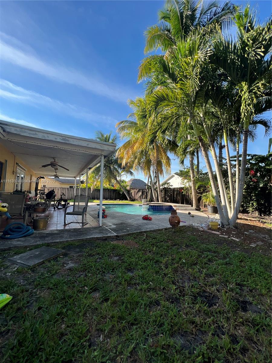 SUNRISE GOLF VILLAGE SEC - Residential