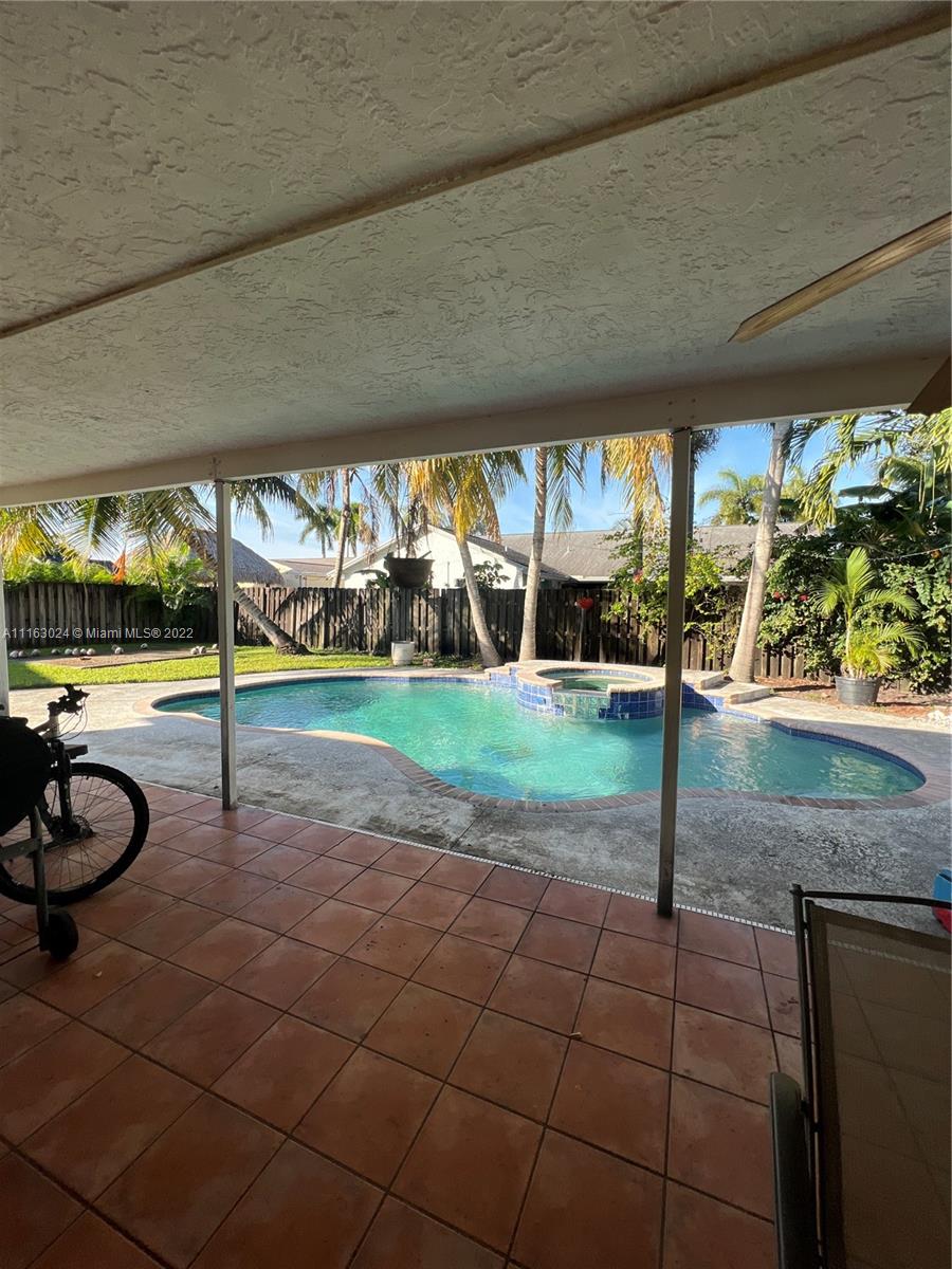 SUNRISE GOLF VILLAGE SEC - Residential