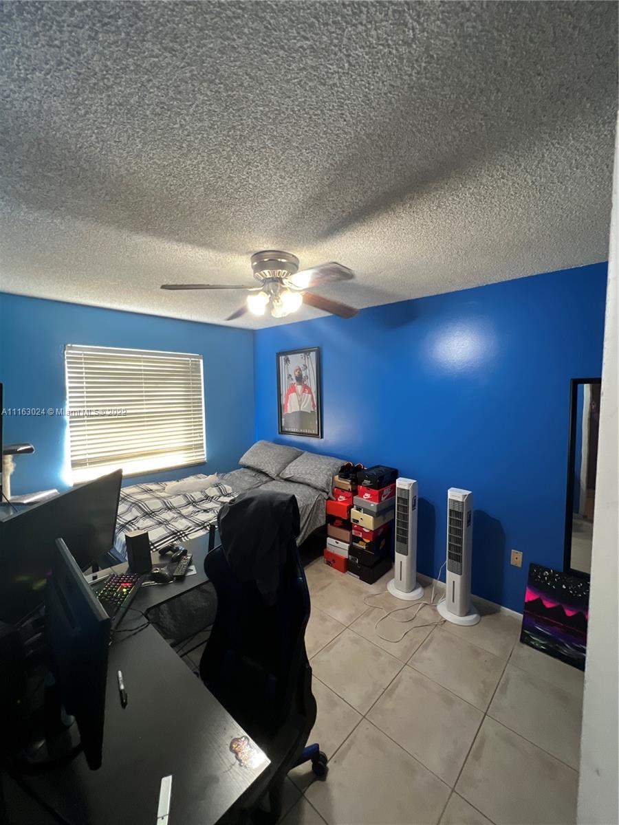 SUNRISE GOLF VILLAGE SEC - Residential