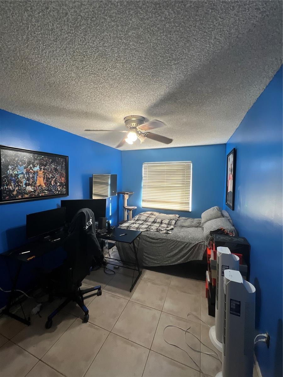 SUNRISE GOLF VILLAGE SEC - Residential