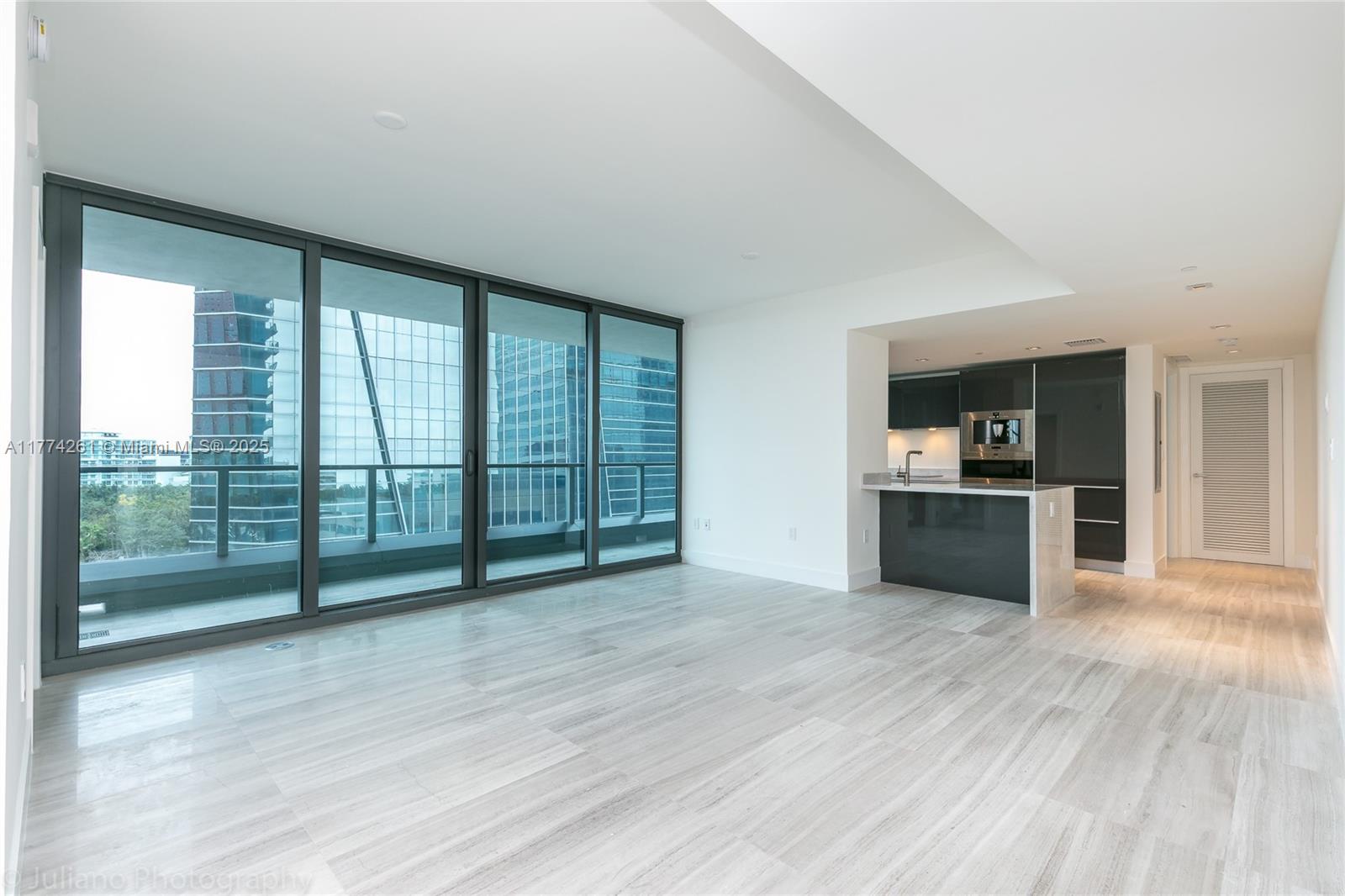 1451 Brickell Ave 905, Miami, Broward County, Florida - 2 Bedrooms  
2 Bathrooms - 