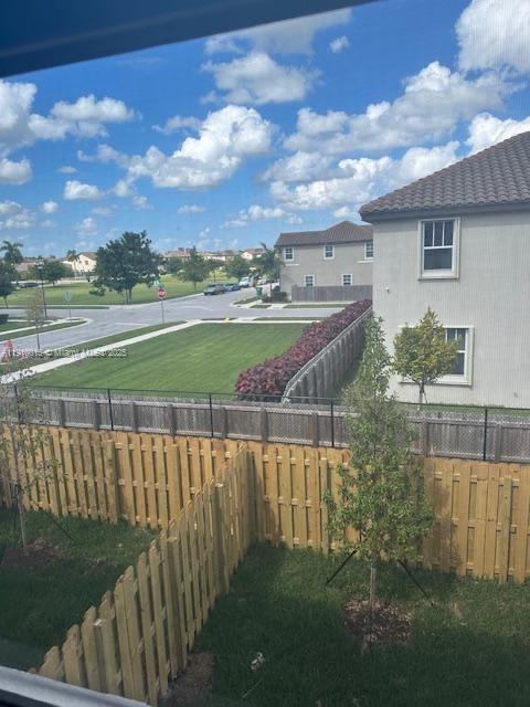 SILVER PALM RESIDENTIAL H - Residential Lease