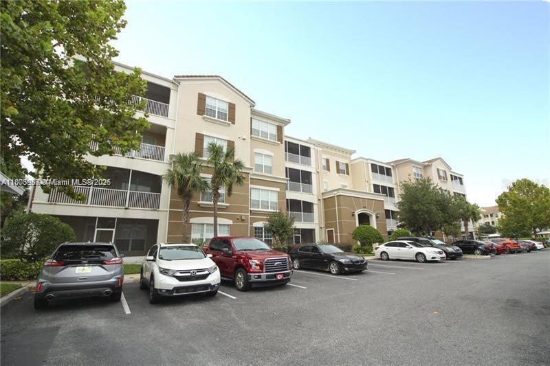 Spacious 3 Bed / 2 Bath Condo for Rent – Metrowest Area
Beautifully updated and move-in ready! This over 2,000 sq ft first-floor corner unit offers plenty of space, comfort, and natural light. Featuring brand-new ceramic and vinyl plank flooring throughout and freshly painted interiors, this condo boasts a modern, clean look with a warm, welcoming feel.
Located in the desirable Metrowest area, this unit is perfect for those seeking convenience and style. The layout is very roomy, ideal for families or professionals needing extra space.
Easy access for showings – schedule your tour today and make this stunning condo your next home!
