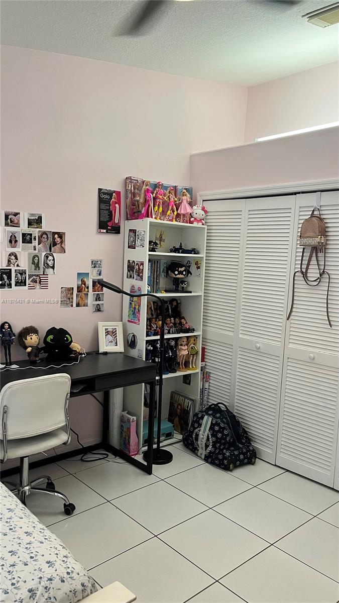 FOREST LAKES ESTATES SEC - Residential