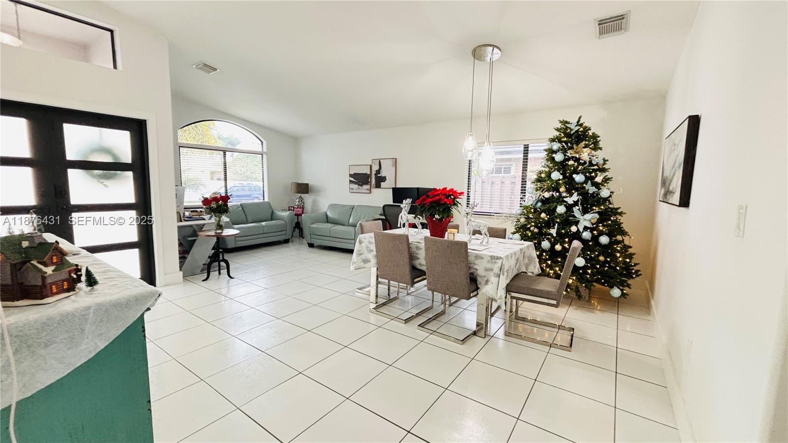 FOREST LAKES ESTATES SEC - Residential